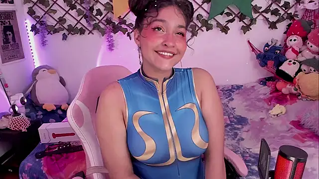 cutepie uwu  online show from 3, 12, 2024