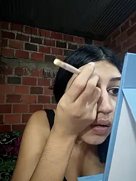 Snapshot of Julix_A chatting on 18, 12, 2025 Julix A online show from 18, 12, 2025