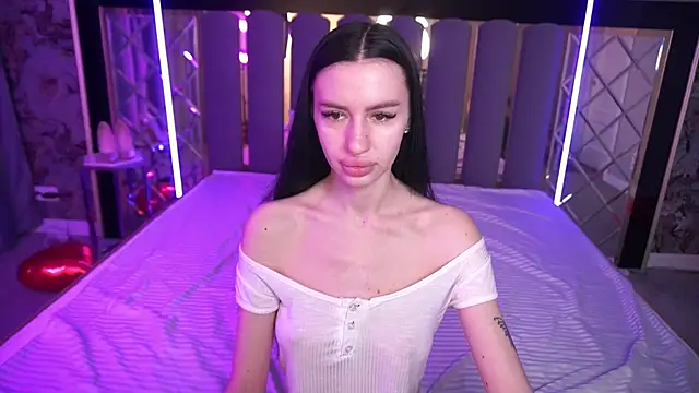 Snow WhiteeeX online show from 14, 3, 2026