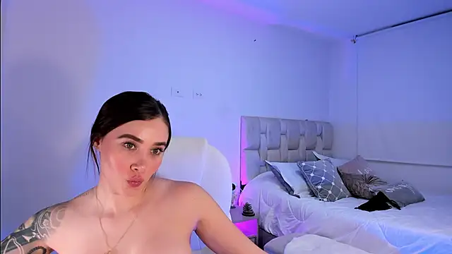 Snapshot of Lanataylor- chatting on 11, 3, 2025 Lanataylor- online show from 11, 3, 2025