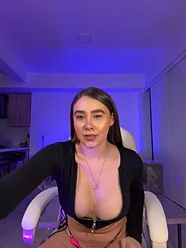 Snapshot of Lanataylor- chatting on 26, 9, 2025 Lanataylor- online show from 26, 9, 2025