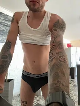 hottwoboys online show from 4, 7, 2026