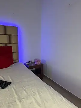 ISABELLA HOT  online show from 2, 7, 2026