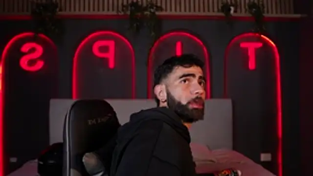 Austin bolt online show from 21, 11, 2025