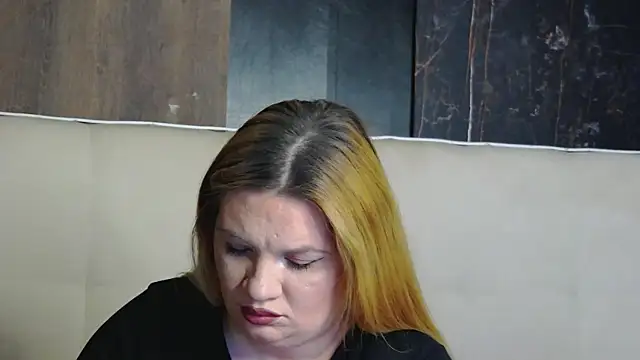 MelanieBrownn online show from 18, 12, 2025