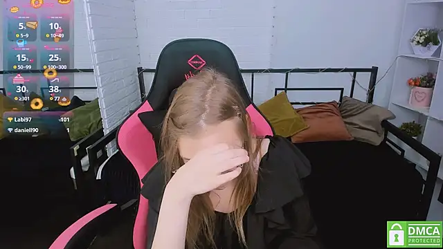 Snapshot of LayriantaVee chatting on 21, 1, 2025 LayriantaVee online show from 21, 1, 2025