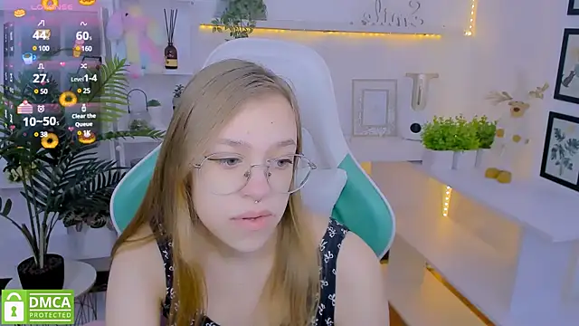 Snapshot of LayriantaVee chatting on 29, 1, 2025 LayriantaVee online show from 29, 1, 2025