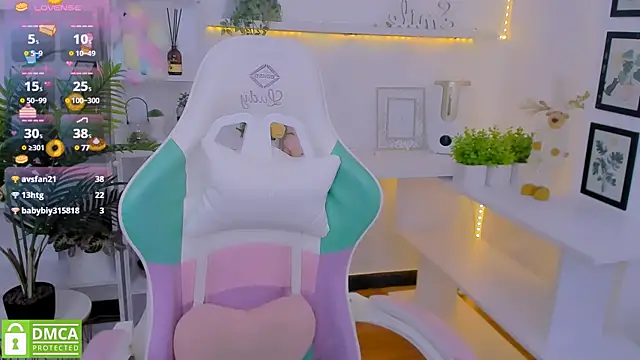 Snapshot of LayriantaVee chatting on 29, 1, 2025 LayriantaVee online show from 29, 1, 2025