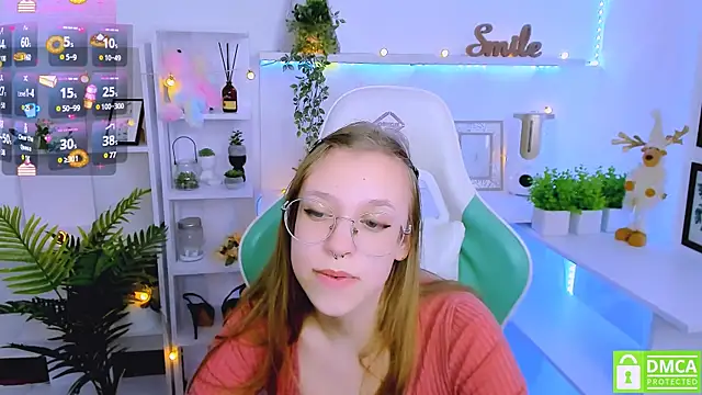 Snapshot of LayriantaVee chatting on 8, 3, 2025 LayriantaVee online show from 8, 3, 2025