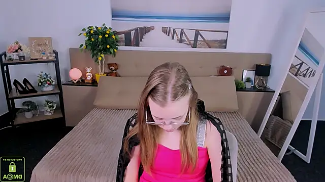 Snapshot of LayriantaVee chatting on 22, 3, 2025 LayriantaVee online show from 22, 3, 2025