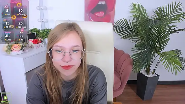 Snapshot of LayriantaVee chatting on 20, 9, 2025 LayriantaVee online show from 20, 9, 2025