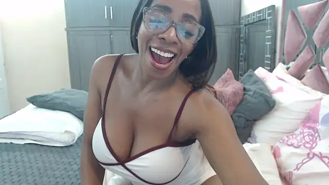 Snapshot of Ginachaudex chatting on 11, 7, 2026 Ginachaudex online show from 11, 7, 2026