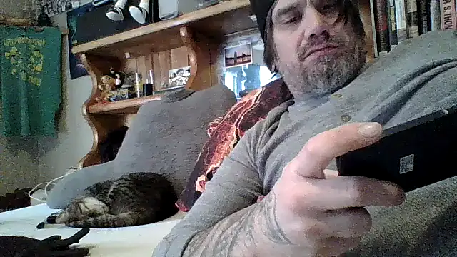 Snapshot of clitstitsandbongrips chatting on 3, 12, 2024 clitstitsandbongrips online show from 3, 12, 2024