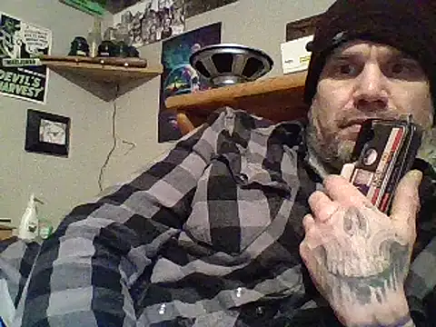 Snapshot of clitstitsandbongrips chatting on 4, 2, 2025 clitstitsandbongrips online show from 4, 2, 2025