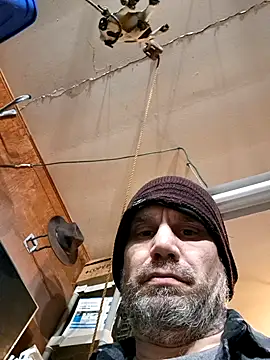 Snapshot of clitstitsandbongrips chatting on 4, 2, 2025 clitstitsandbongrips online show from 4, 2, 2025