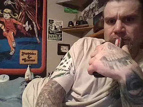 Snapshot of clitstitsandbongrips chatting on 17, 2, 2025 clitstitsandbongrips online show from 17, 2, 2025