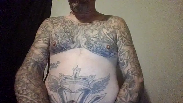 Snapshot of clitstitsandbongrips chatting on 14, 9, 2025 clitstitsandbongrips online show from 14, 9, 2025