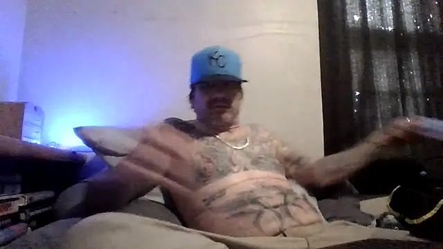 Snapshot of clitstitsandbongrips chatting on 5, 11, 2025 clitstitsandbongrips online show from 5, 11, 2025