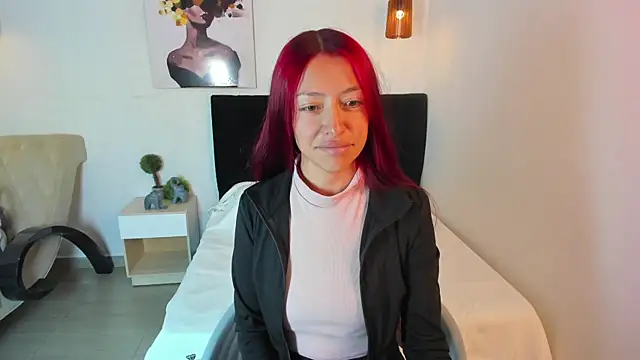 Scarlett  bell online show from 18, 9, 2025