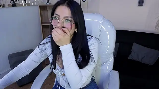 Eliie Ruizz online show from 7, 11, 2025