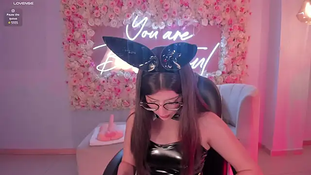 AmberFarrell online show from 18, 2, 2025