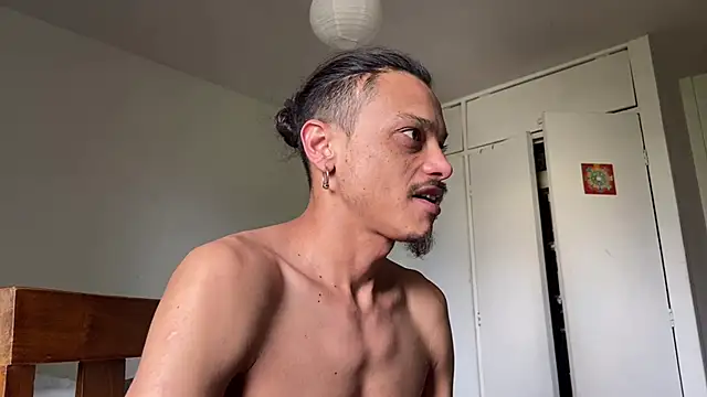 Snapshot of villanocat chatting on 6, 12, 2024 villanocat online show from 6, 12, 2024