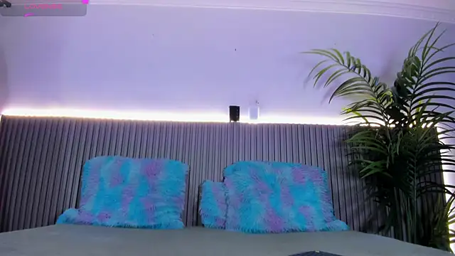 valentina lux online show from 12, 2, 2026