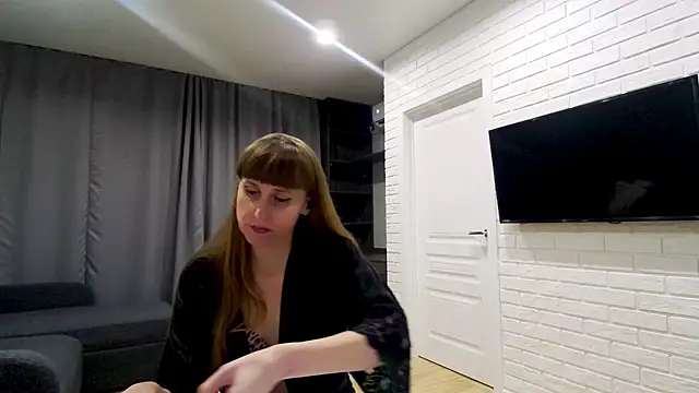 Daniella Lorente online show from 5, 5, 2026