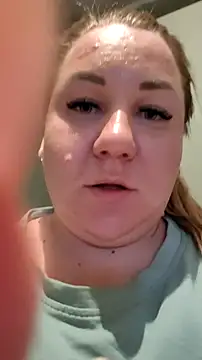 Anna Curvy online show from 8, 3, 2025