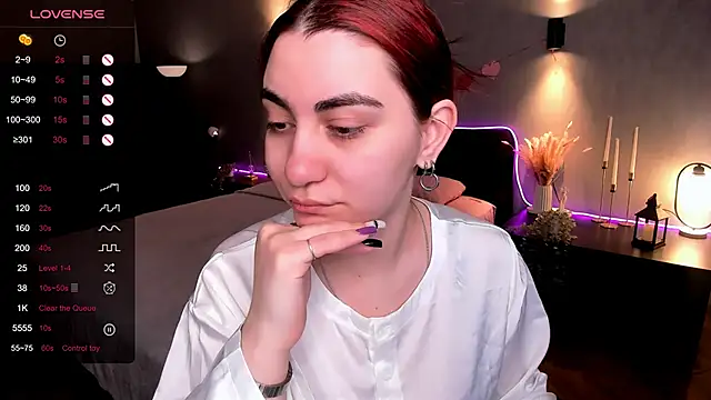 hannacheekss  online show from 28, 4, 2026