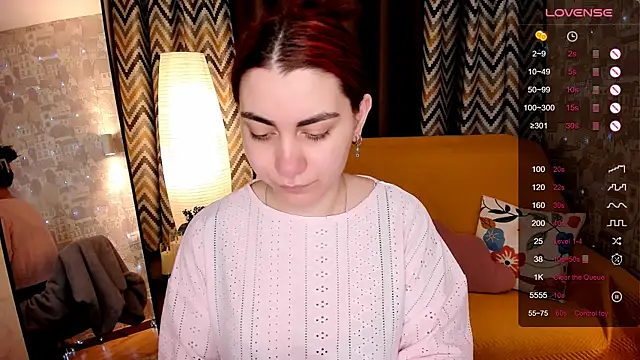 hannacheekss  online show from 7, 5, 2026