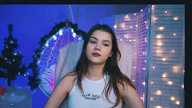 EvaThopson online show from 14, 12, 2024