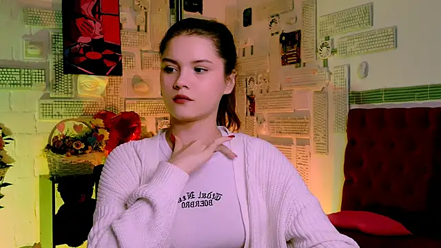 EvaThopson online show from 26, 2, 2025