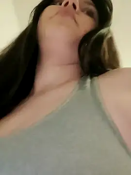 leeya lee online show from 18, 2, 2025