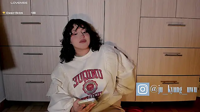 Ju Kyung online show from 5, 1, 2025