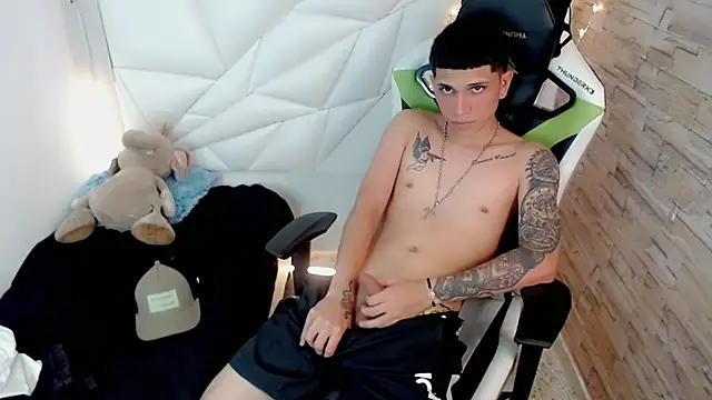 Brayan lopezz online show from 3, 2, 2025