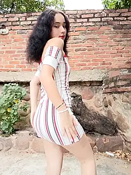 sweet outdoor charm online show from 29, 11, 2025