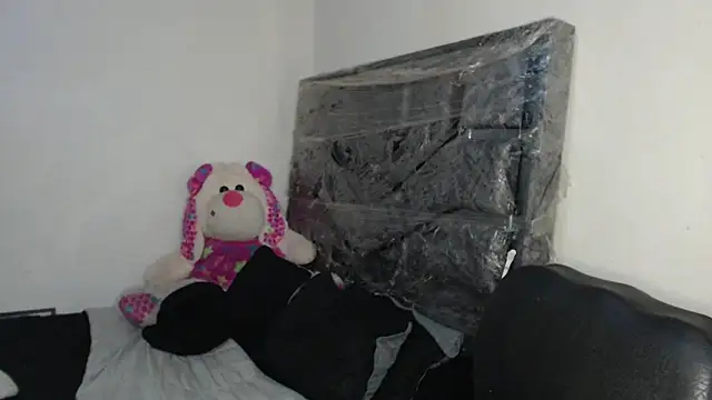 skinny sweet2411 online show from 21, 2, 2026