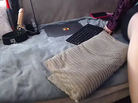 GoddessMonicaNylon online show from 12, 3, 2026