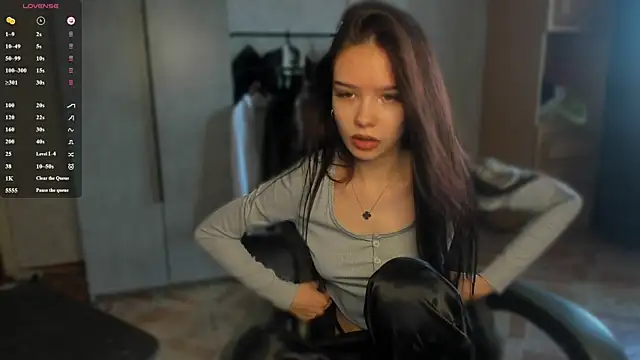 SweetyDeviliya online show from 18, 6, 2026