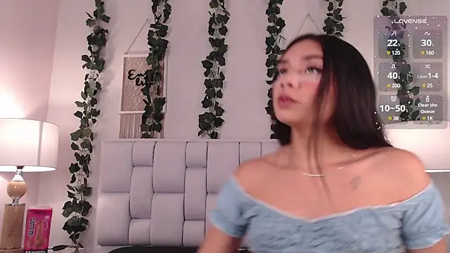 Snapshot of Kylie_golden chatting on 22, 1, 2025 Kylie golden online show from 22, 1, 2025