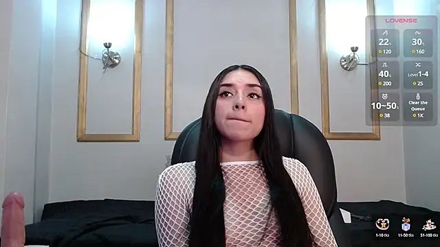 Snapshot of Kylie_golden chatting on 27, 2, 2025 Kylie golden online show from 27, 2, 2025