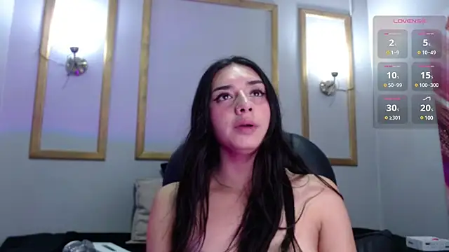 Snapshot of Kylie_golden chatting on 28, 2, 2025 Kylie golden online show from 28, 2, 2025