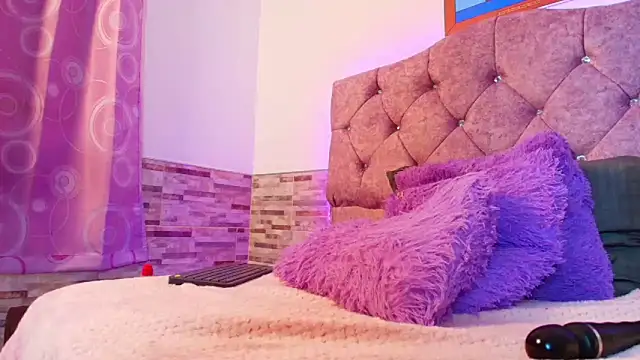 Melannytaylor online show from 12, 3, 2025