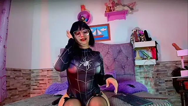 Melannytaylor online show from 30, 4, 2026