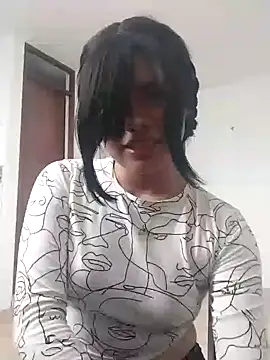 Snapshot of Elsa_sweet chatting on 8, 1, 2025 Elsa sweet online show from 8, 1, 2025