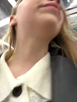 Sunny   Bunny online show from 4, 3, 2025