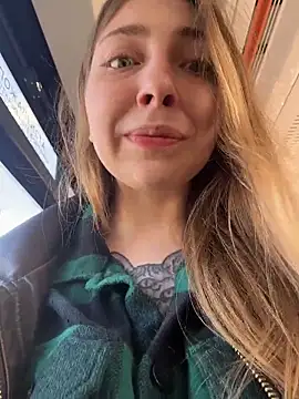 Sunny   Bunny online show from 1, 5, 2026