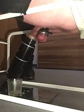 Snapshot of Inseminator69 chatting on 12, 12, 2024 Inseminator69 online show from 12, 12, 2024