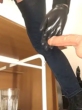 Snapshot of Inseminator69 chatting on 3, 2, 2026 Inseminator69 online show from 3, 2, 2026